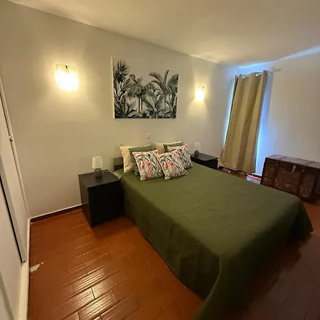 Ferias Em - Oura Apartment